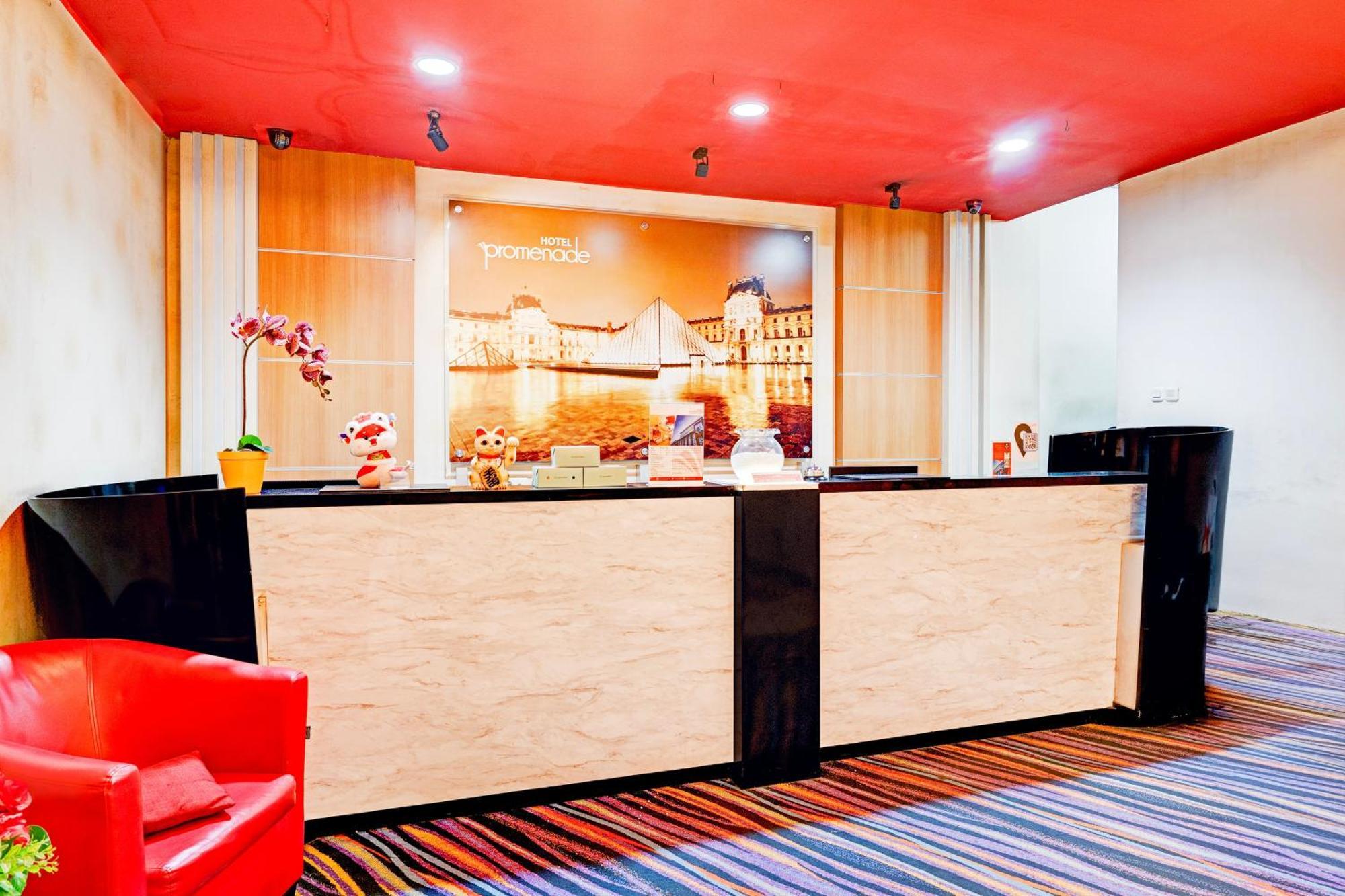 Townhouse Oak Cihampelas Near Ciwalk Formerly Promenade Hotel Bandung Exterior foto